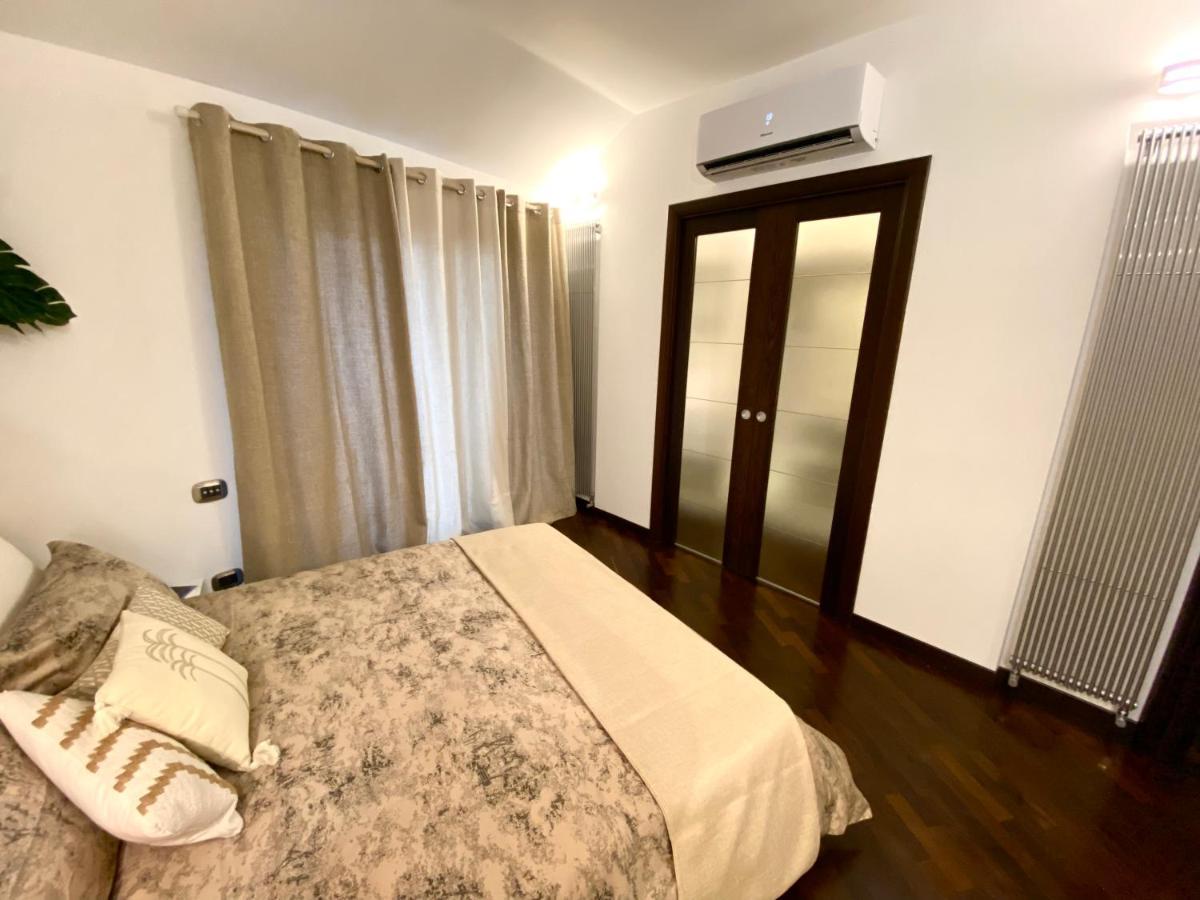 Appartement Wood Luxury House à Pescara Extérieur photo