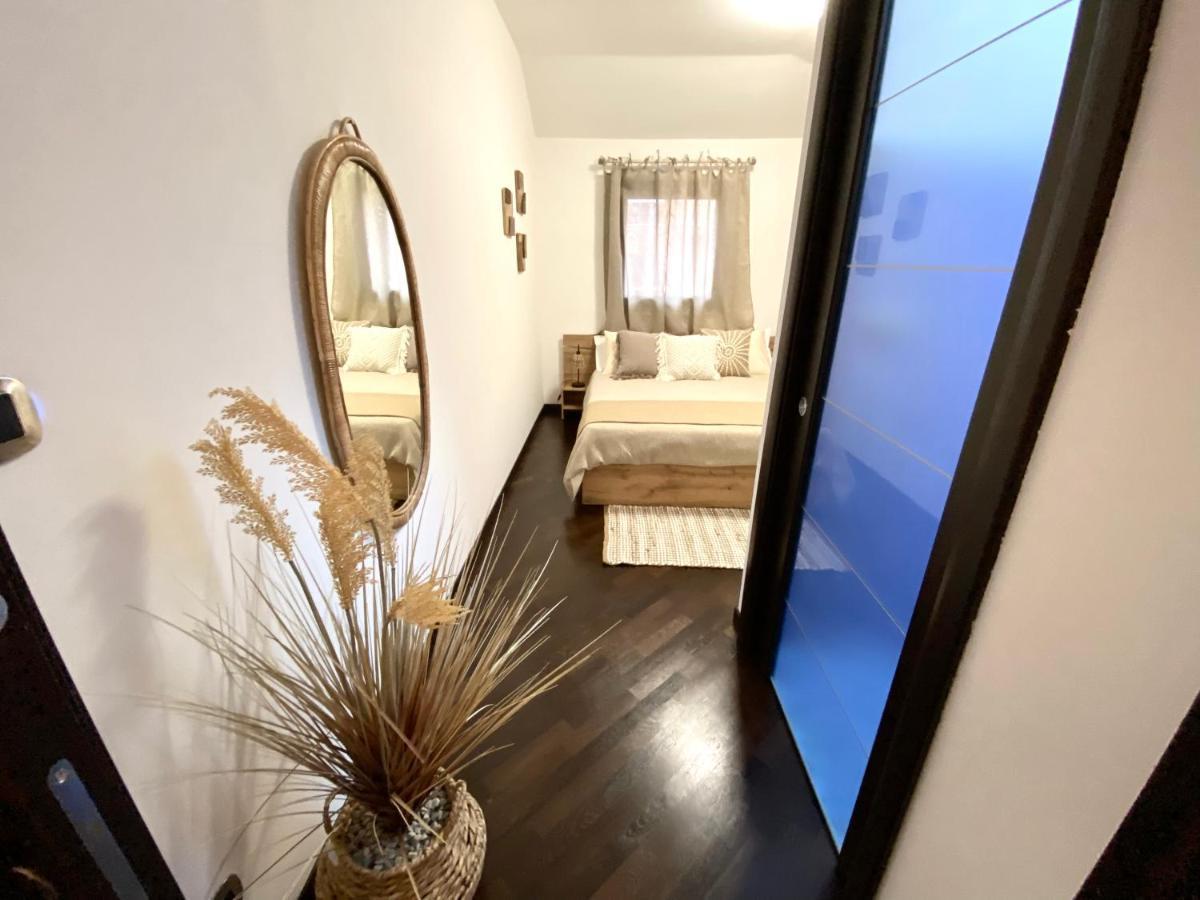 Appartement Wood Luxury House à Pescara Extérieur photo